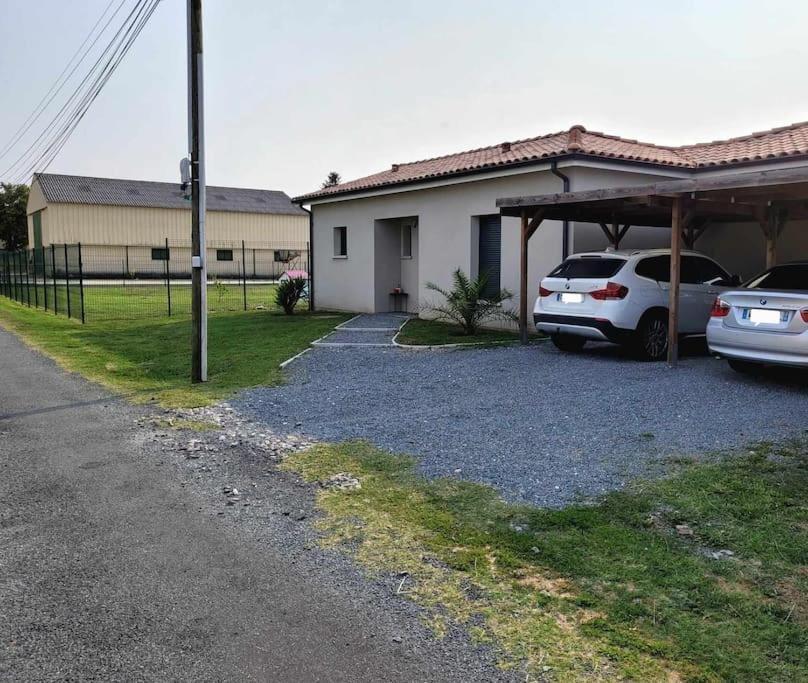 فيلا Coutrasفي Maison Individuelle Cloturee المظهر الخارجي الصورة