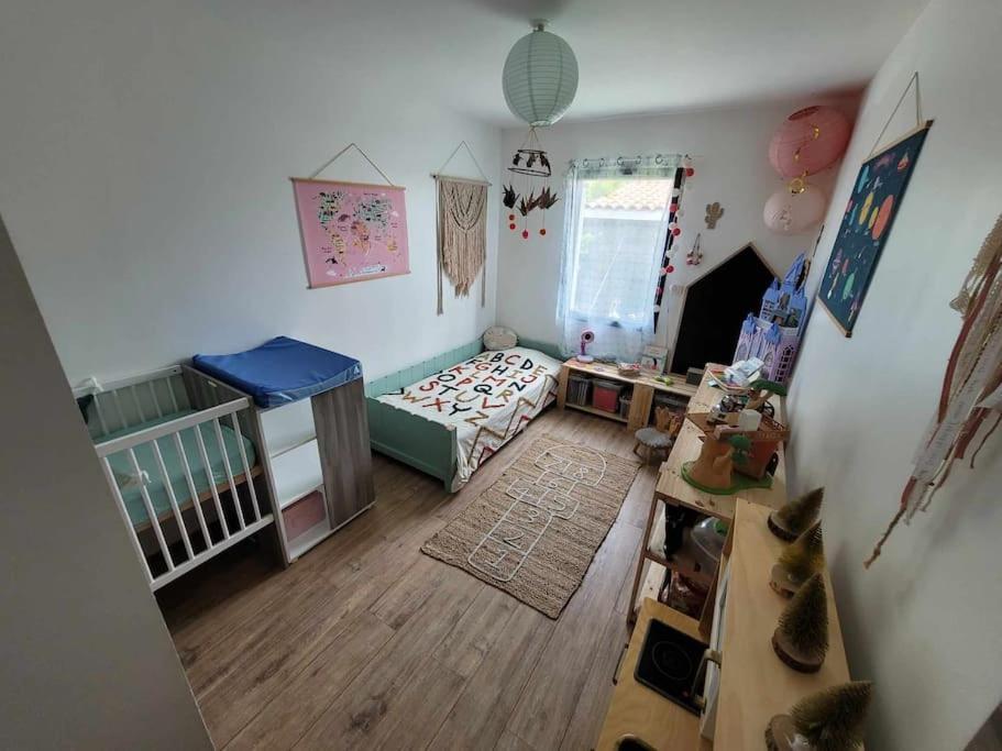 فيلا Coutrasفي Maison Individuelle Cloturee المظهر الخارجي الصورة