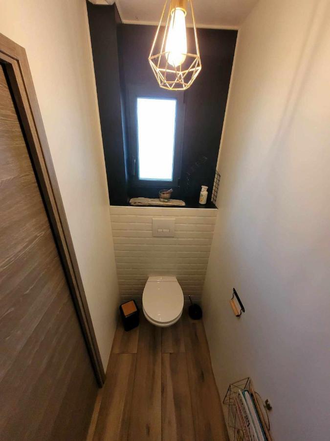 فيلا Coutrasفي Maison Individuelle Cloturee المظهر الخارجي الصورة